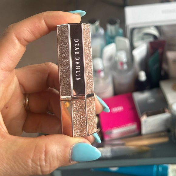 Pulse Other - Pulse Gold Lipstick Shimmering Makeup
